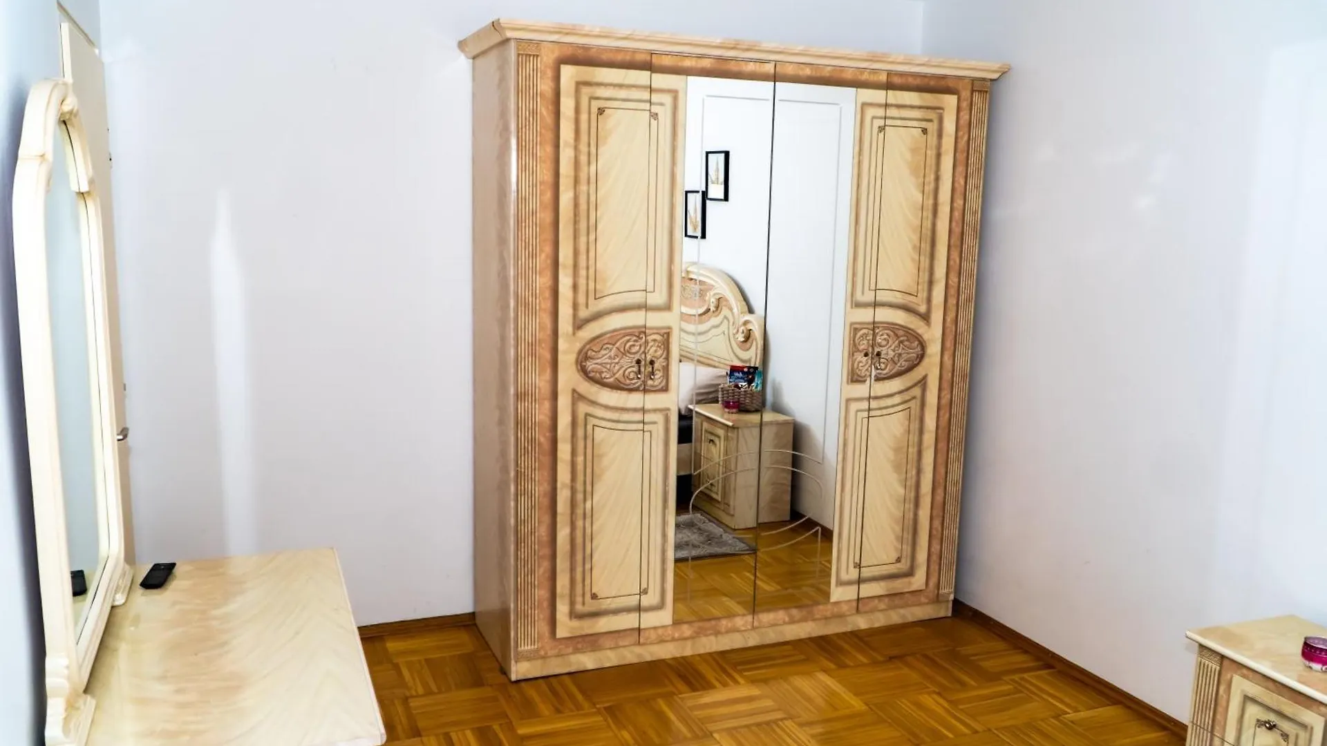 Spacious Apartment 5 Minutes To Wiener Stadthalle Austria