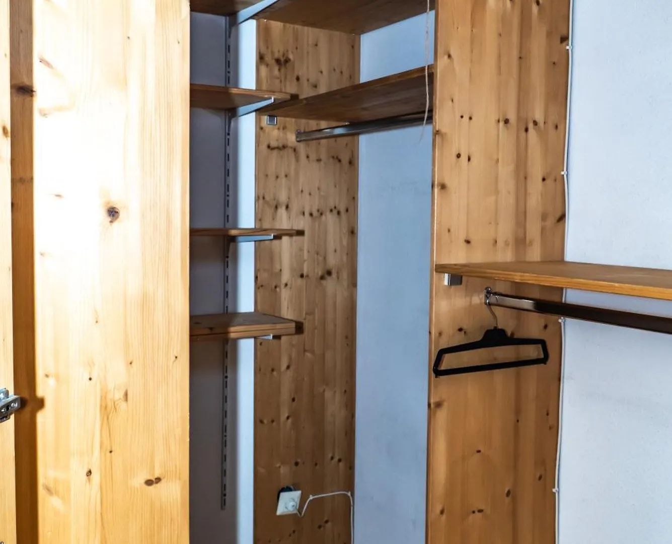 Spacious Apartment 5 Minutes To Wiener Stadthalle 0*, Vienna Austria