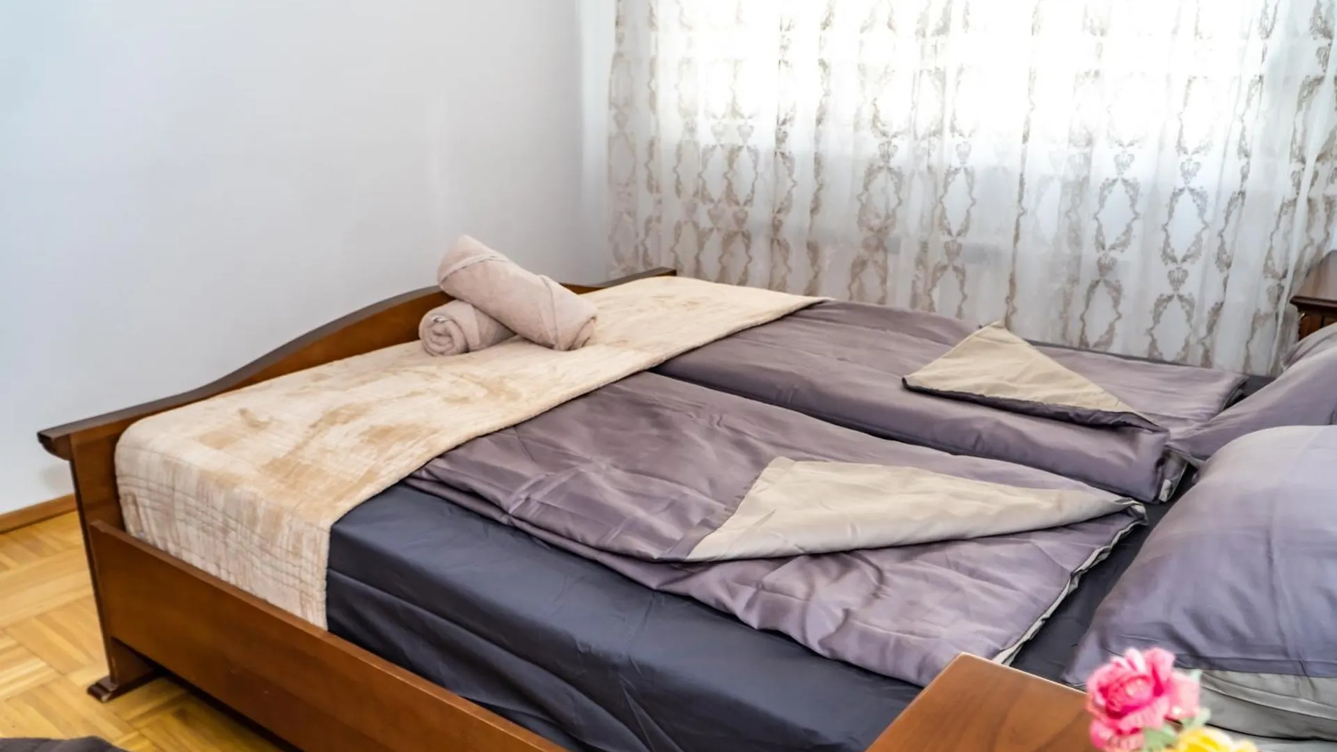 Spacious Apartment 5 Minutes To Wiener Stadthalle 0*, Vienna