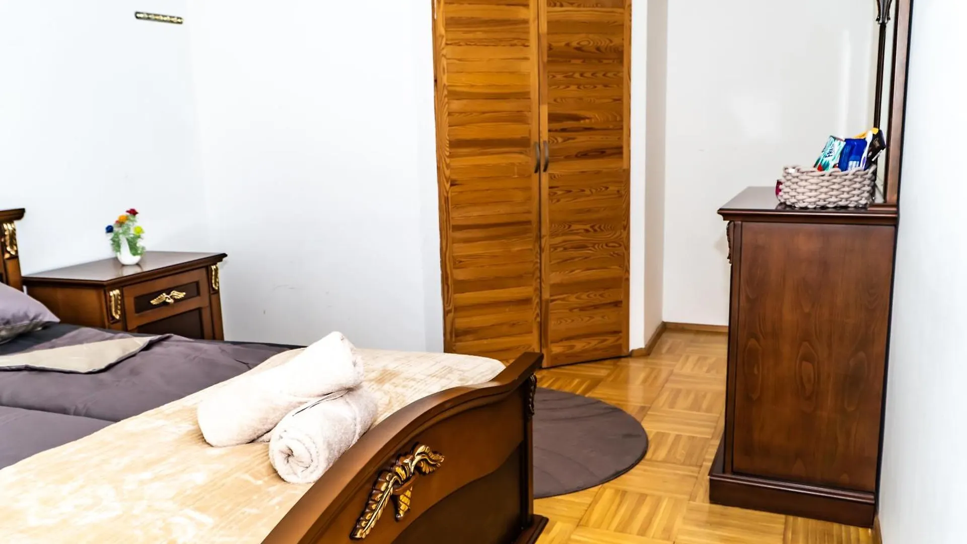 Spacious Apartment 5 Minutes To Wiener Stadthalle