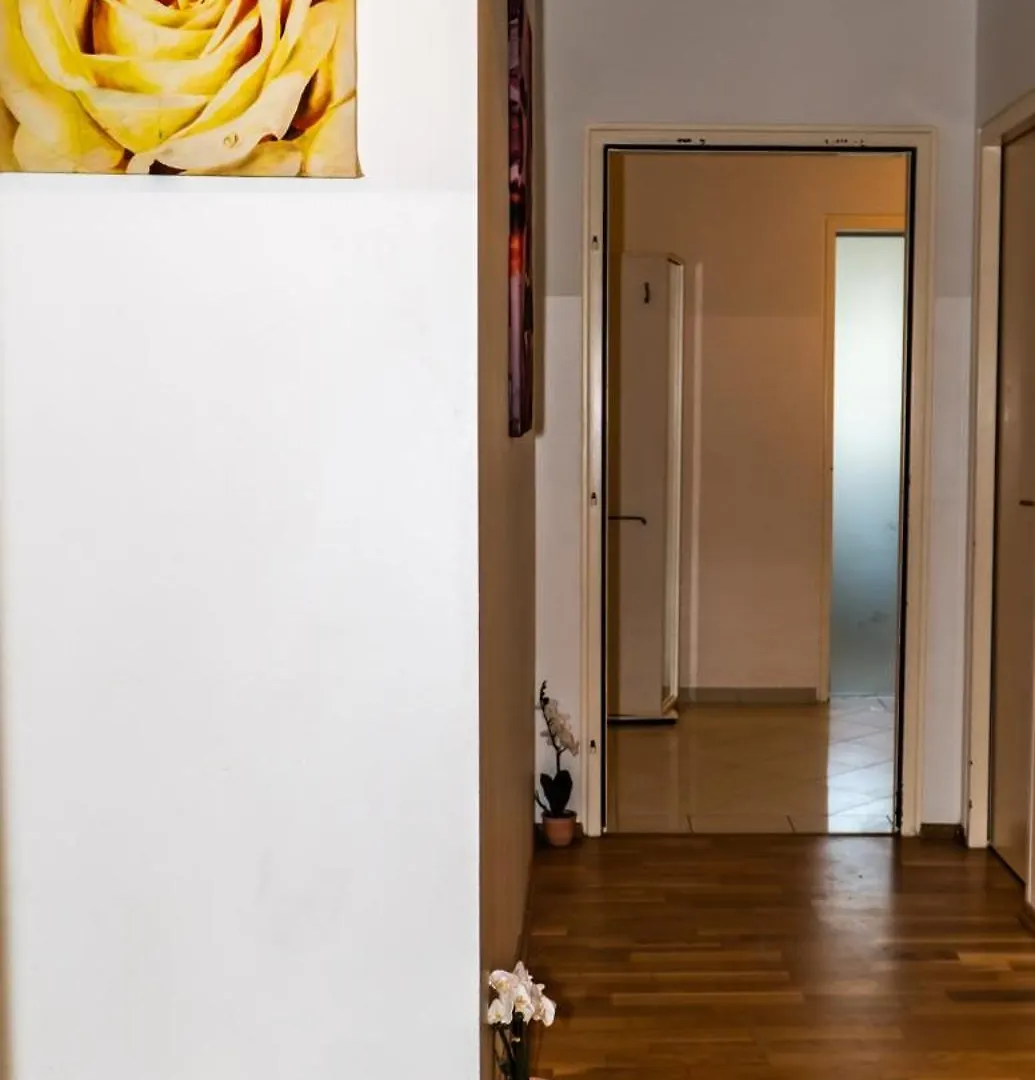 Spacious Apartment 5 Minutes To Wiener Stadthalle Vienna